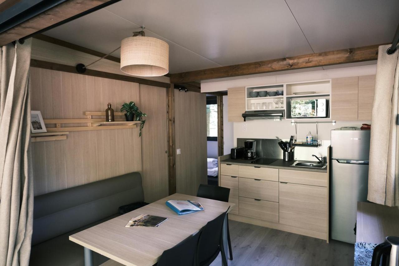 Lodge Avec Spa Privatif - Foret Et Lac Liginiac Exterior foto